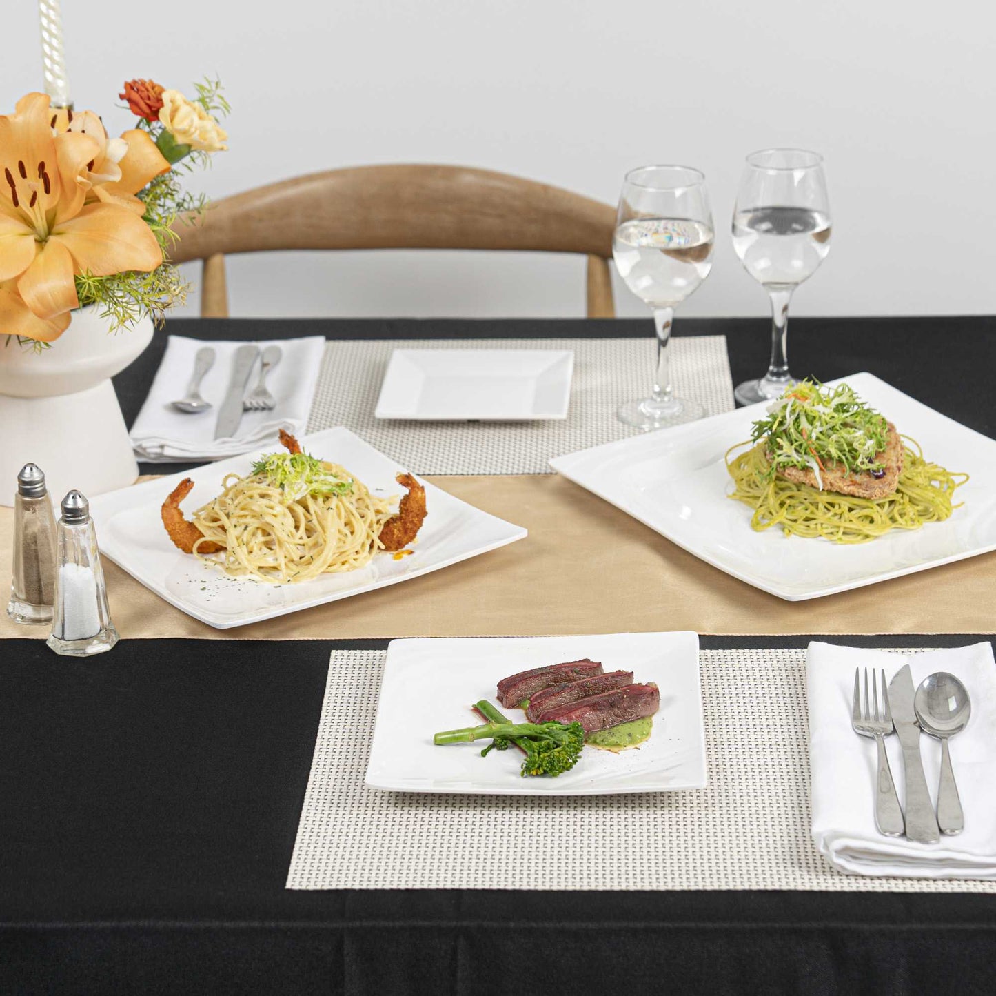 Voga Square White Melamine Small Plate - Flare - 8" x 8" x 3/4" - 10 count box