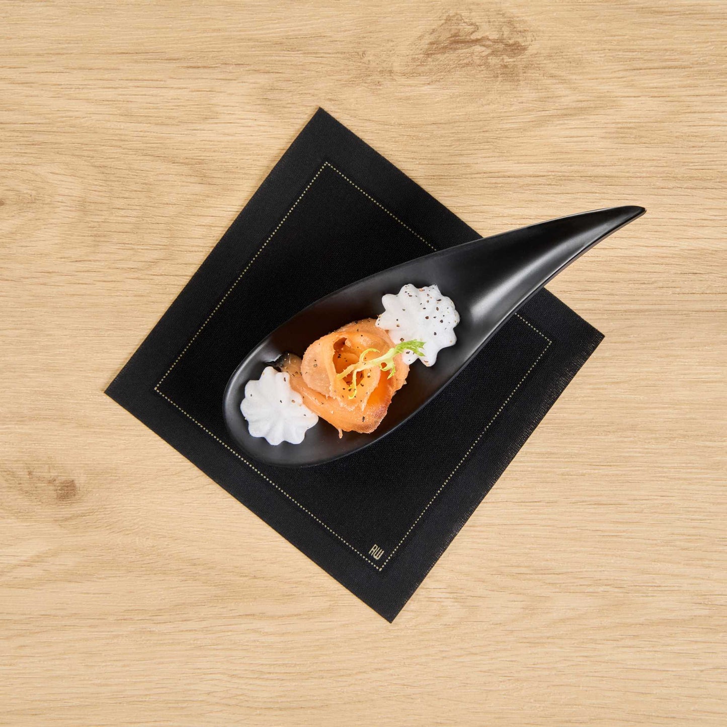 Voga Teardrop Black Melamine Tasting Spoon - Japonais, Moderna - 4 1/4" x 1 3/4" x 1 3/4" - 10 count box