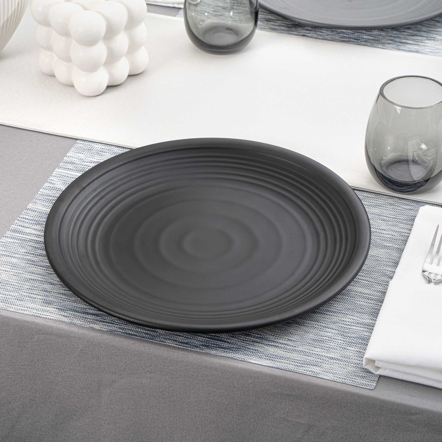 Voga Round Black Melamine Large Plate - Japonais, Black Stone - 12" x 12" x 1 1/4" - 10 count box