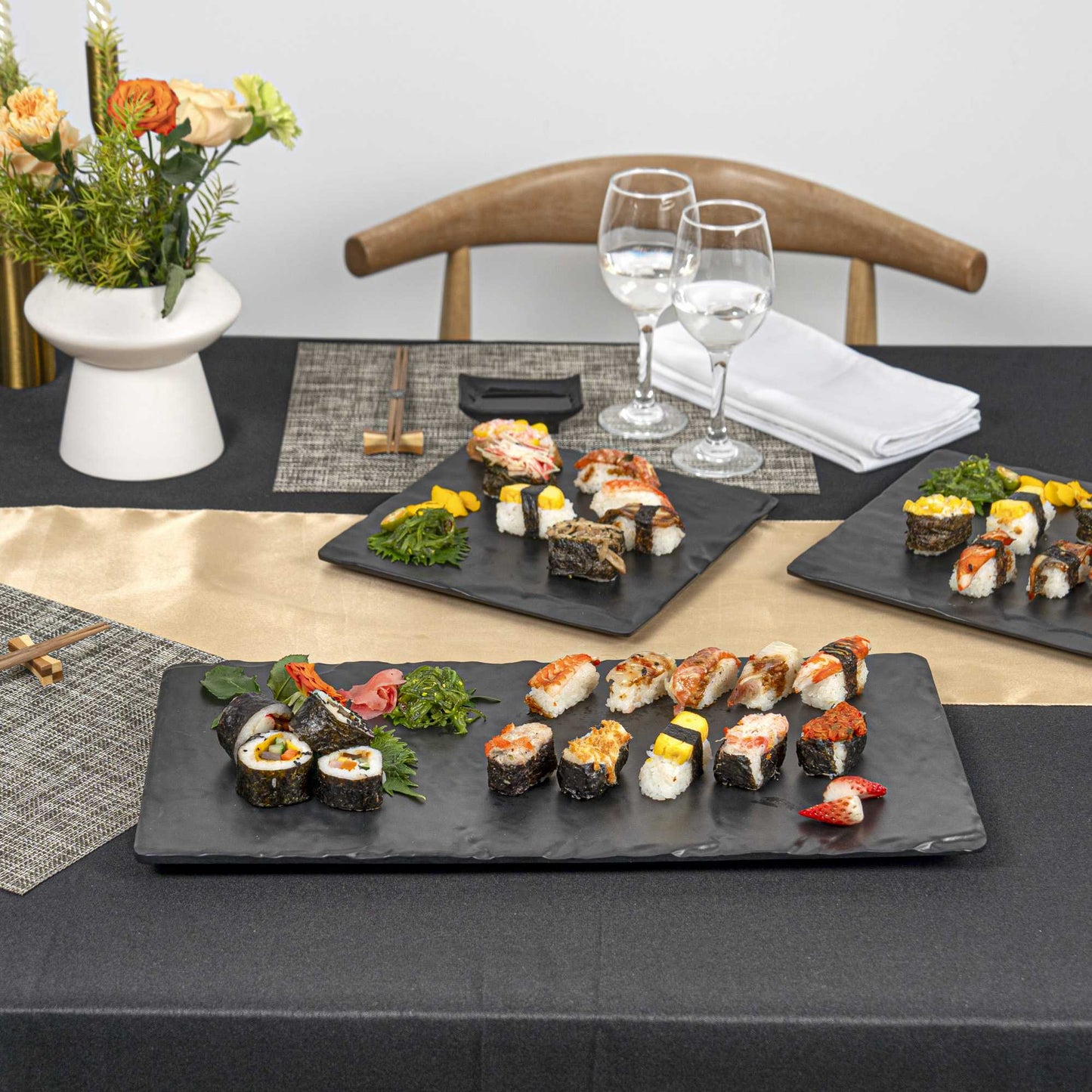 Voga Rectangle Black Melamine Plate - Japonais, Slate - 10" x 20" x 3/4" - 4 count box