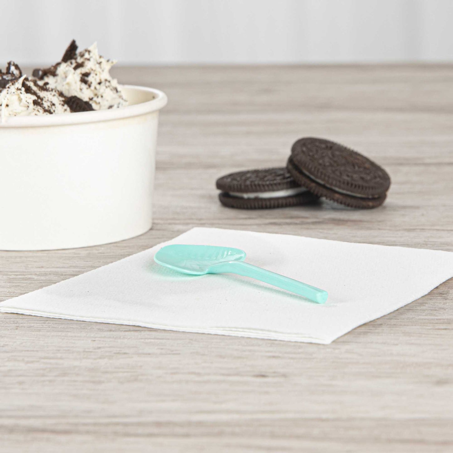 Coppetta Teal Plastic Love Shovel Spoon - 3 1/2" x 1 1/4" - 100 count box