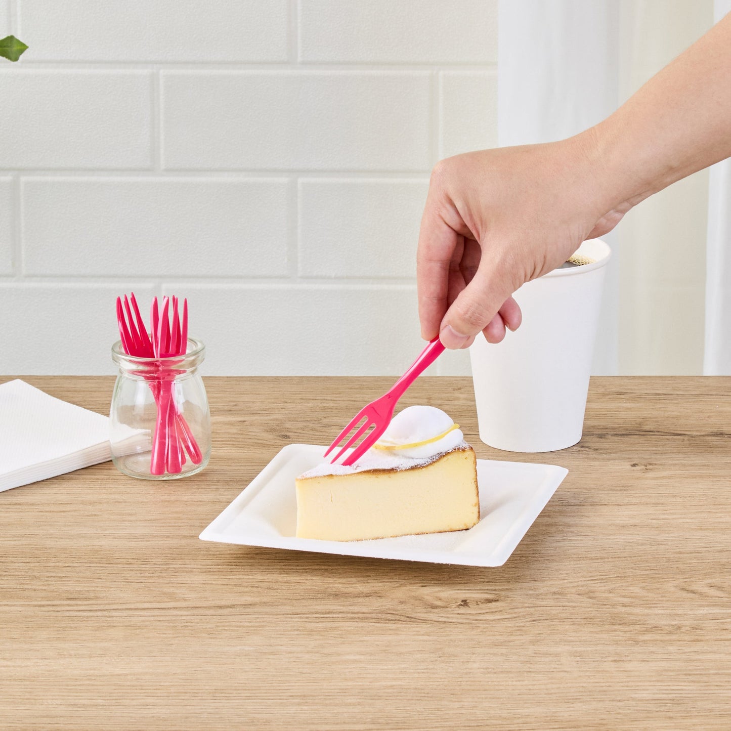 Coppetta Magenta Plastic Cake Fork with Knife Edge - 4" x 3/4" - 500 count box