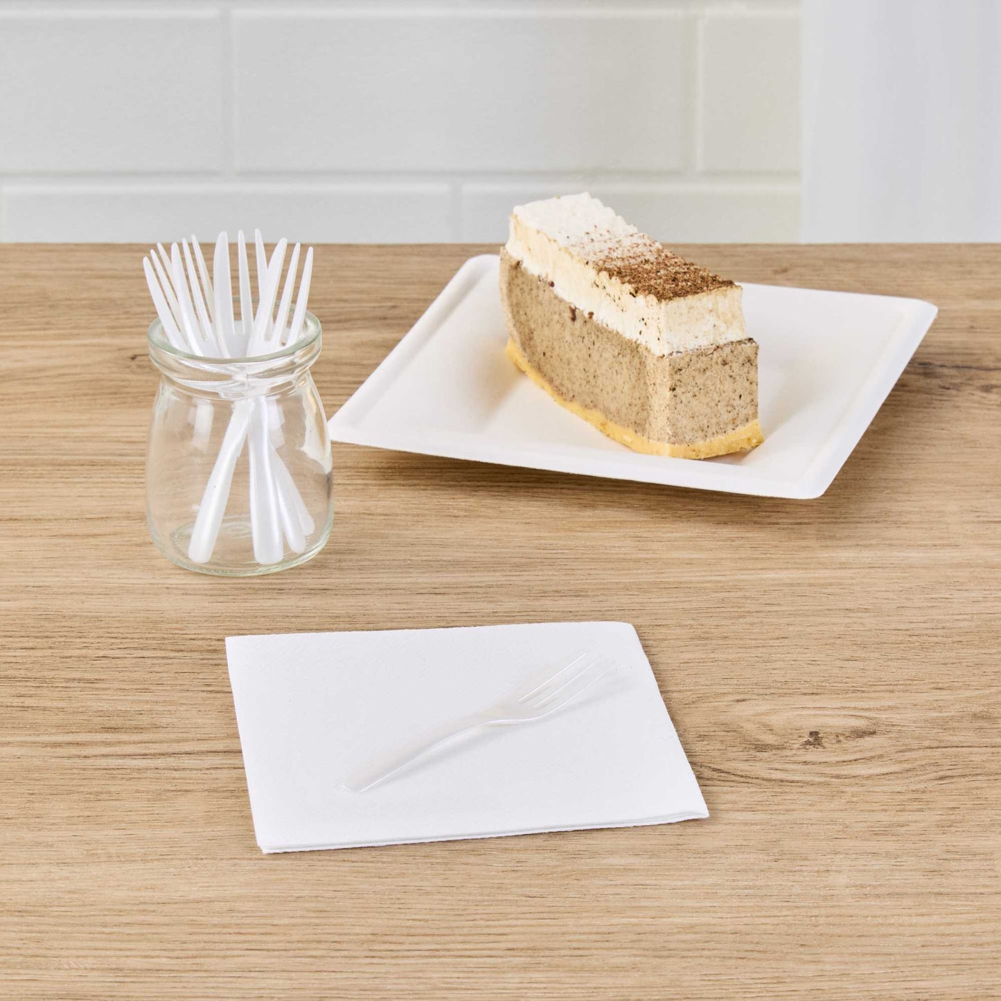 Coppetta Pearl White Plastic Cake Fork with Knife Edge - 4" x 3/4" - 100 count box
