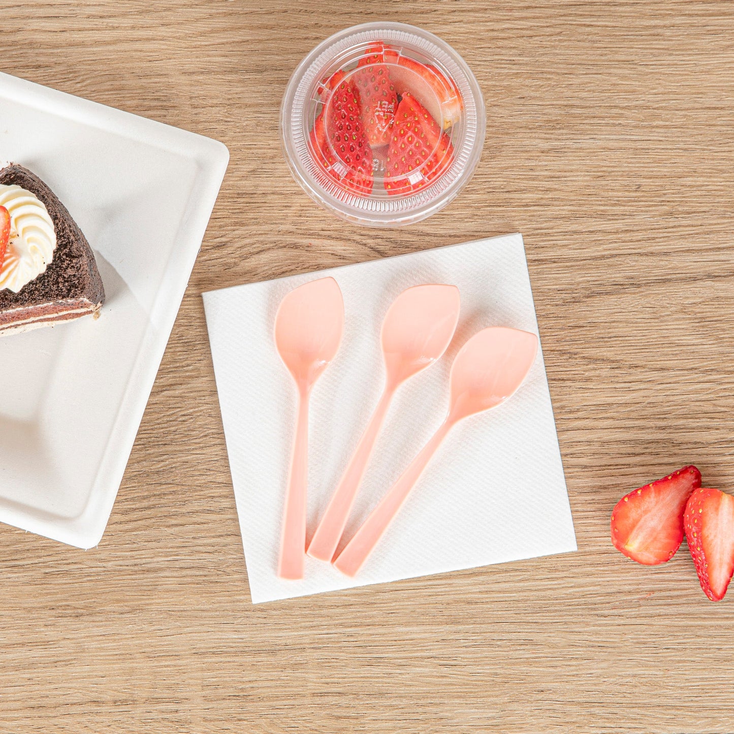 Coppetta Coral Plastic Petal Spoon - 4 1/2" x 1" - 500 count box