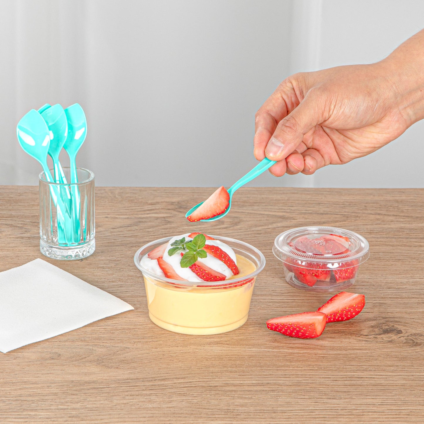 Coppetta Teal Plastic Petal Spoon - 4 1/2" x 1" - 500 count box