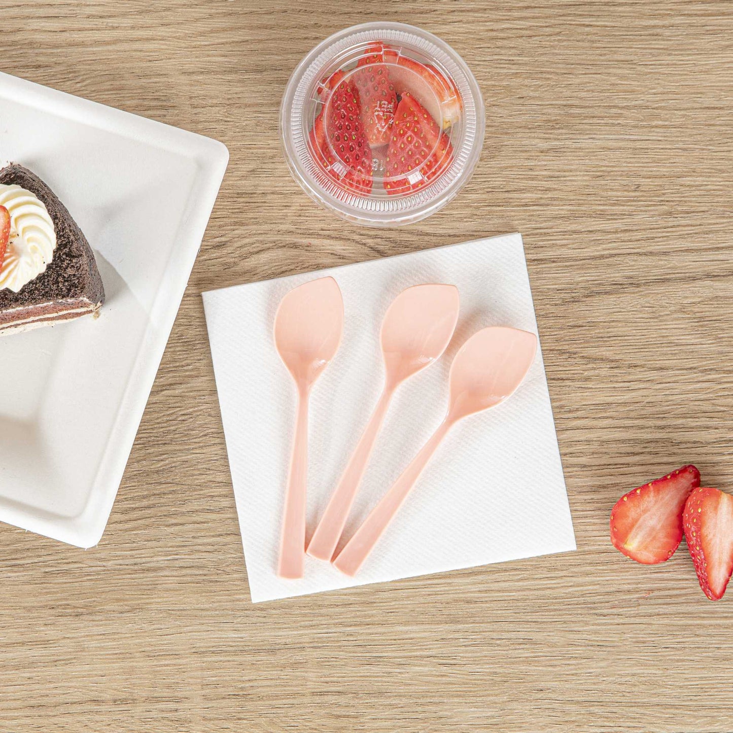 Coppetta Coral Plastic Petal Spoon - 4 1/2" x 1" - 100 count box