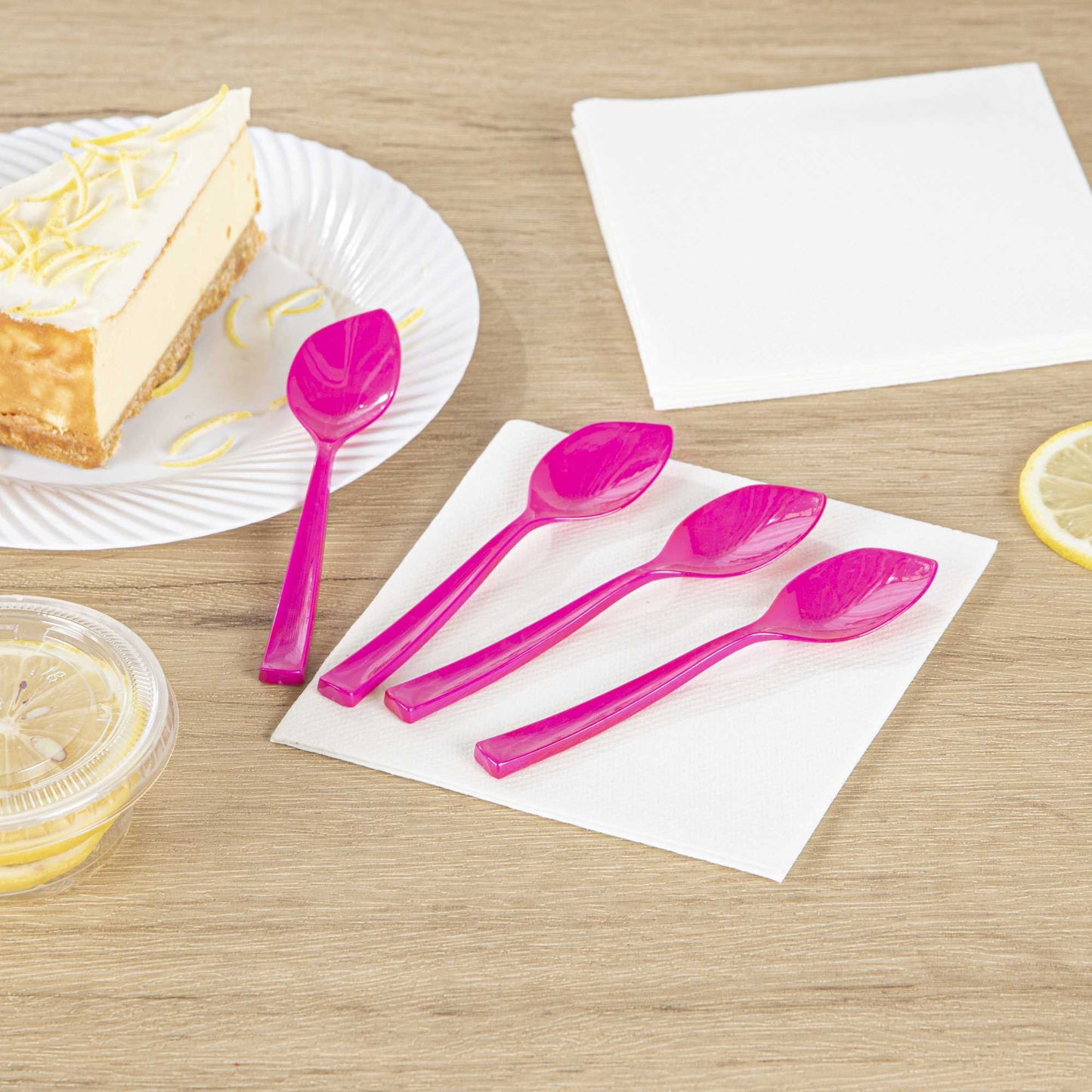 Coppetta Magenta Plastic Petal Spoon - 4 1/2" x 1" - 100 count box