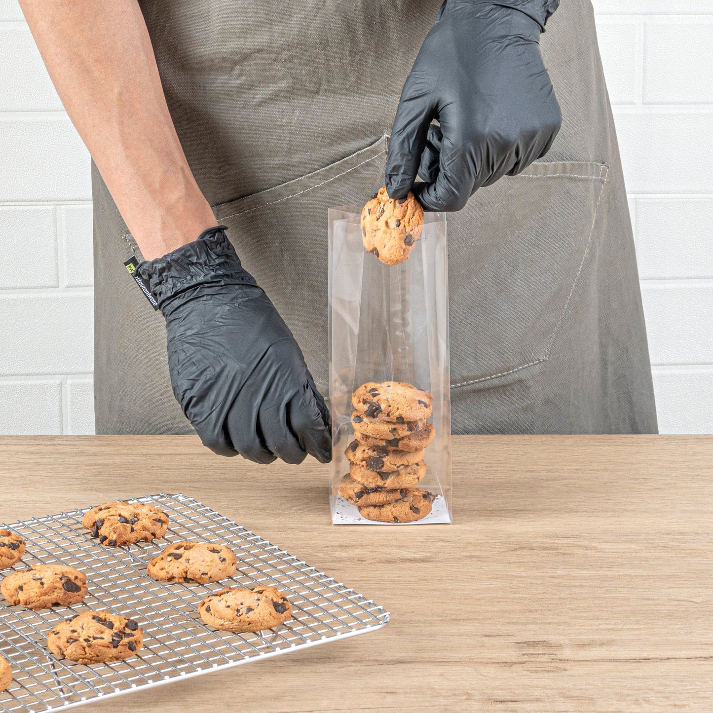 Bag Tek Clear Plastic Gusset Bag - Flat Bottom, Paper Insert, Heat Sealable - 3" x 2" x 8" - 100 count box