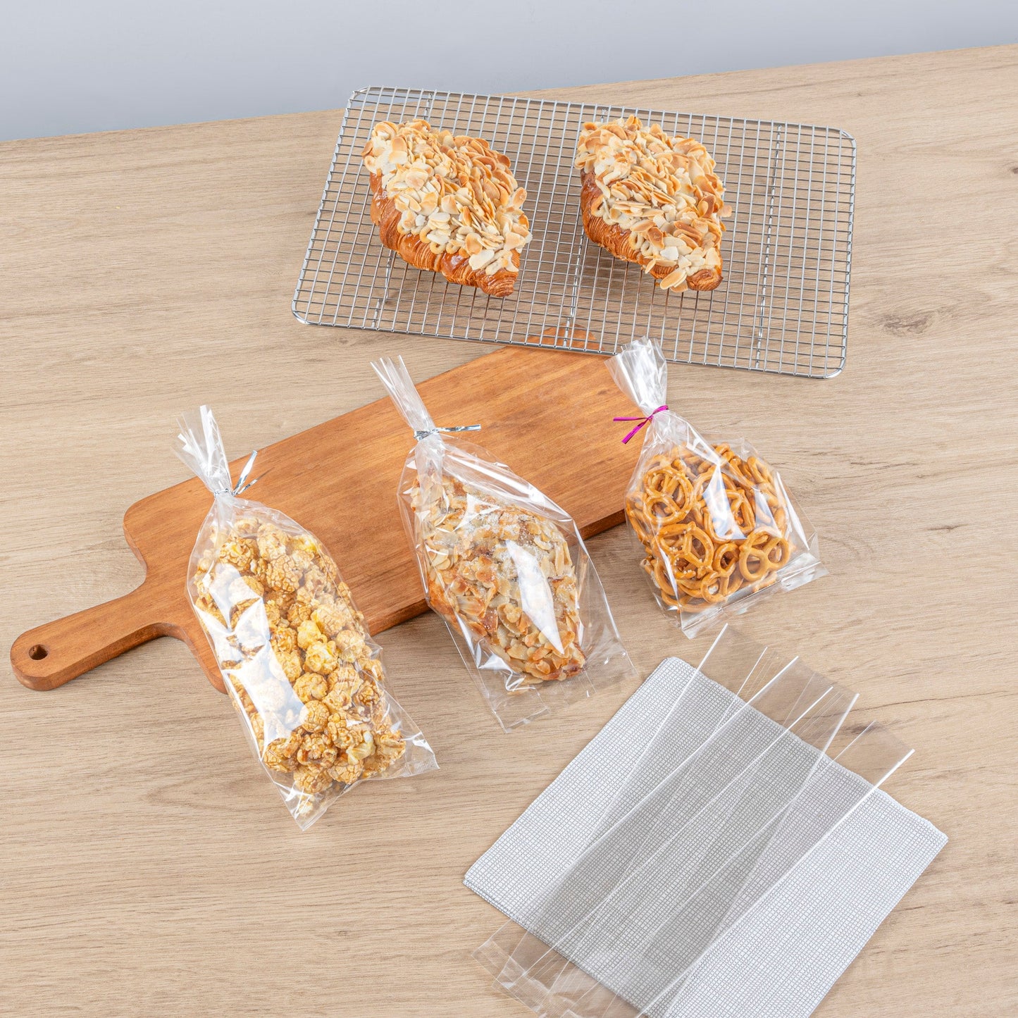 Bag Tek Clear Plastic Gusset Bag - High Clarity, Heat Sealable - 3 1/2" x 2 1/4" x 9 3/4" - 100 count box