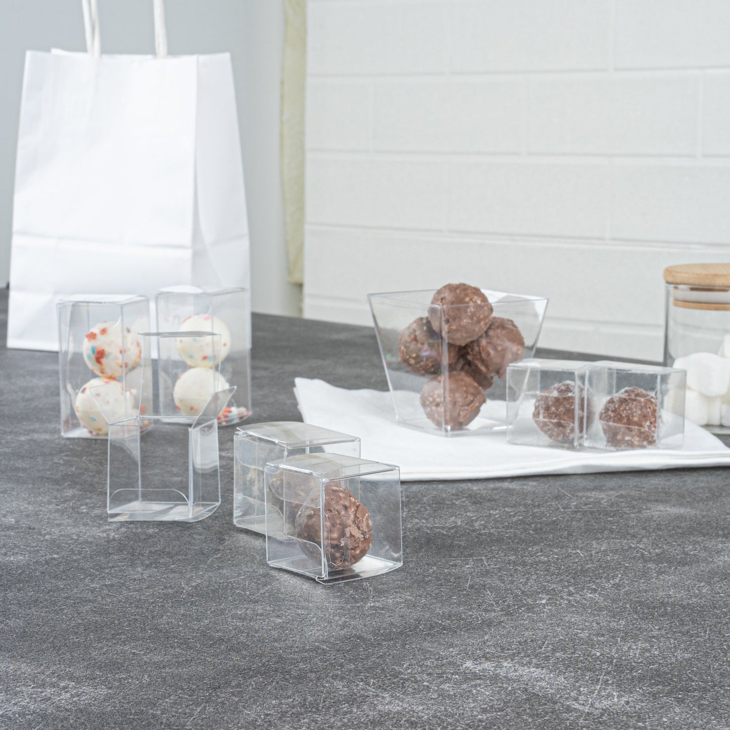 Sweet Vision Cube Clear Plastic Favor Box - Folding Top - 1 1/2" x 1 1/2" x 1 1/2" - 100 count box