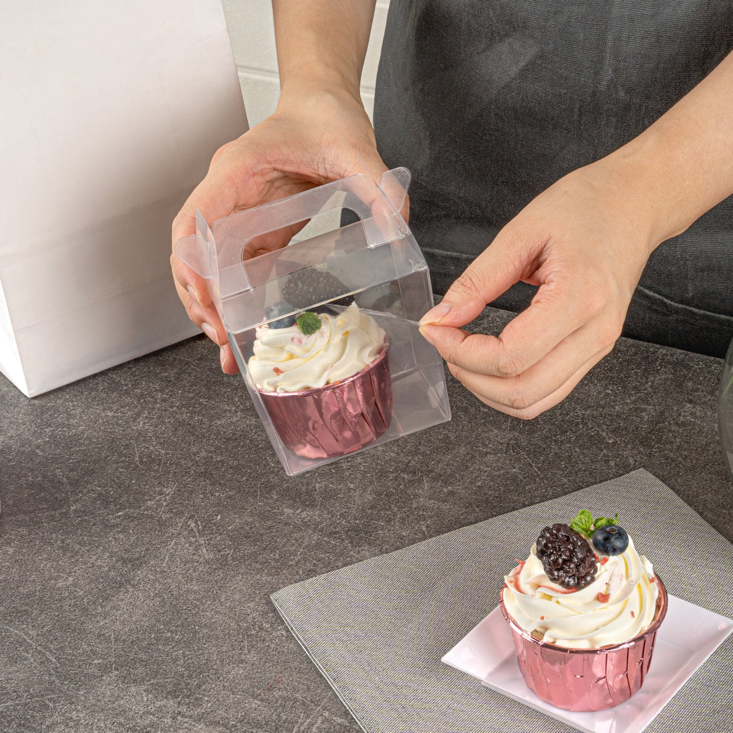 Sweet Vision Clear Plastic Take Out Box - with Handle - 3 1/4" x 2 1/2" x 4 1/2" - 100 count box