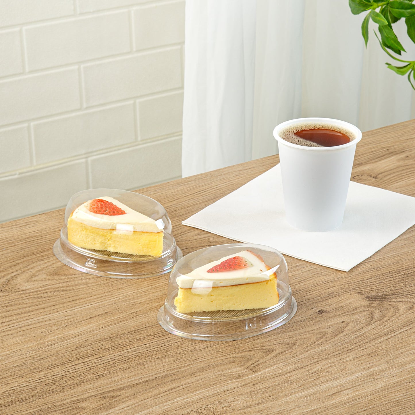 Thermo Tek 9 oz Oval Clear Plastic Cake Box - with Lid - 5 1/4" x 4 1/4" x 2" - 100 count box