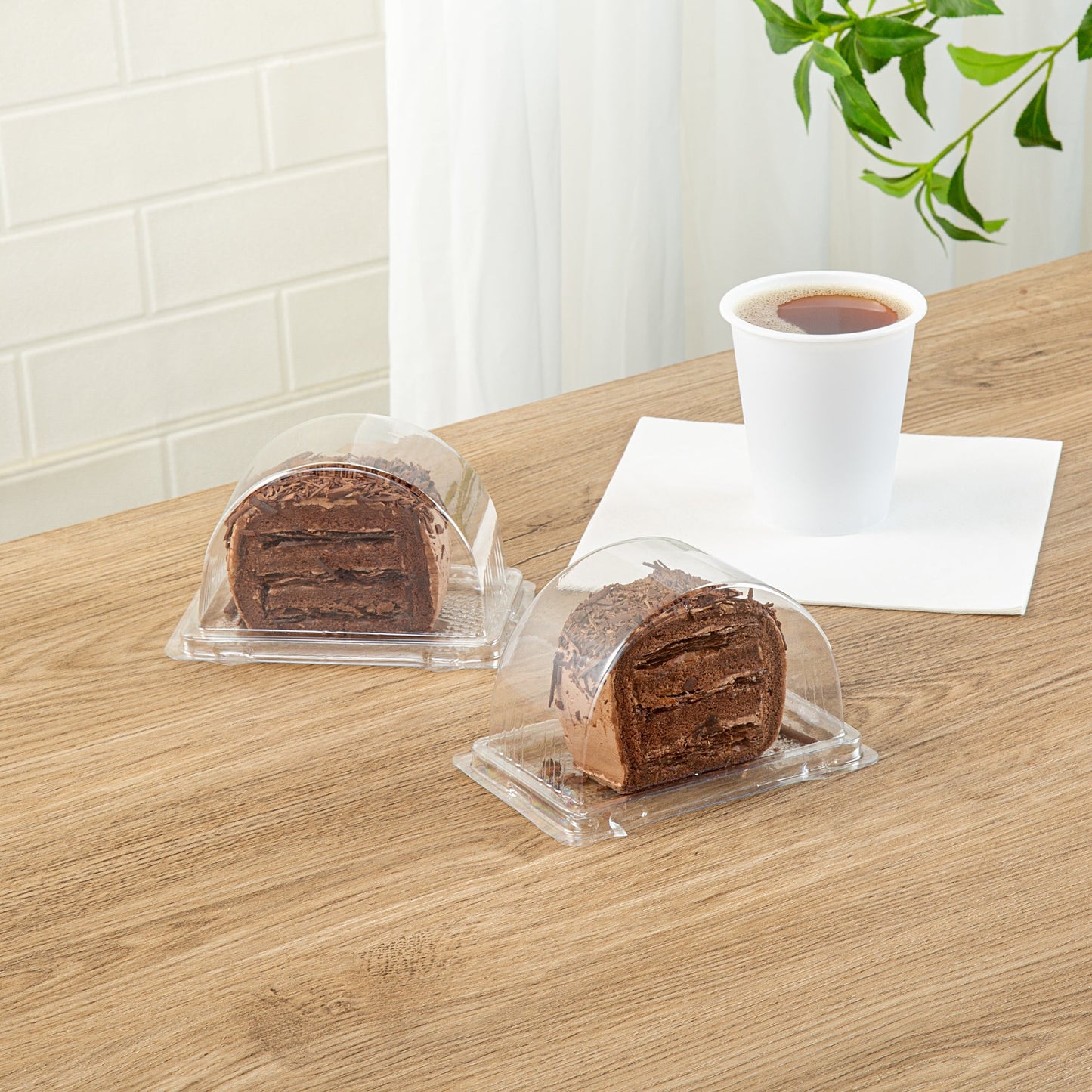 Thermo Tek 13 oz Semicircle Clear Plastic Swiss Roll Cake Box - with Lid - 5 1/2" x 3 1/2" x 3 1/4" - 100 count box