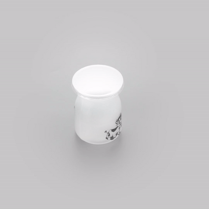 Mini Serve 4 oz Clear Plastic Happy Cow Yogurt Cup - with Lid - 2 1/4" x 2 1/4" x 2 3/4" - 100 count box
