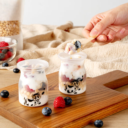 Mini Serve 4 oz Clear Plastic Happy Cow Yogurt Cup - with Lid - 2 1/4" x 2 1/4" x 2 3/4" - 100 count box