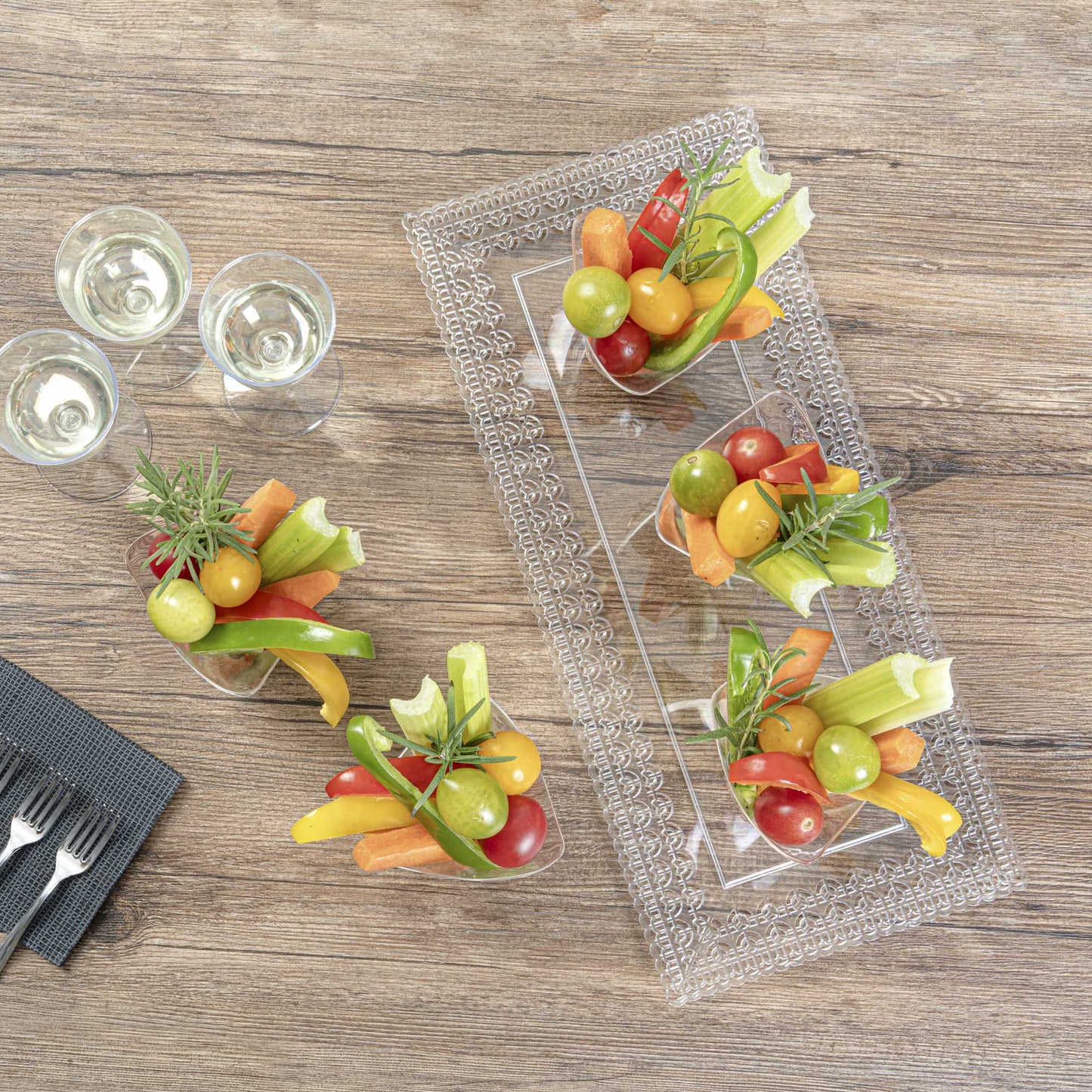 Mini Serve 4 oz Clear Plastic Mini Crescendo Cup - 3" x 3" x 2 3/4" - 100 count box
