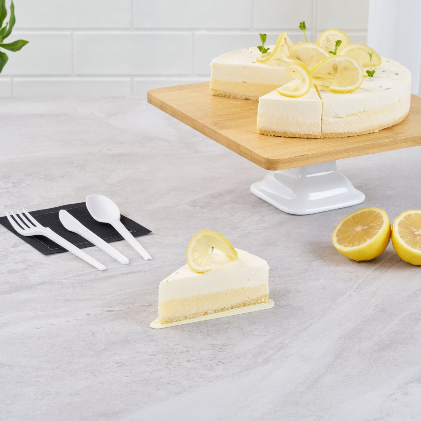 Pastry Tek Triangle Lemon Chiffon Plastic Cake Server - 4 1/2" x 3" - 100 count box