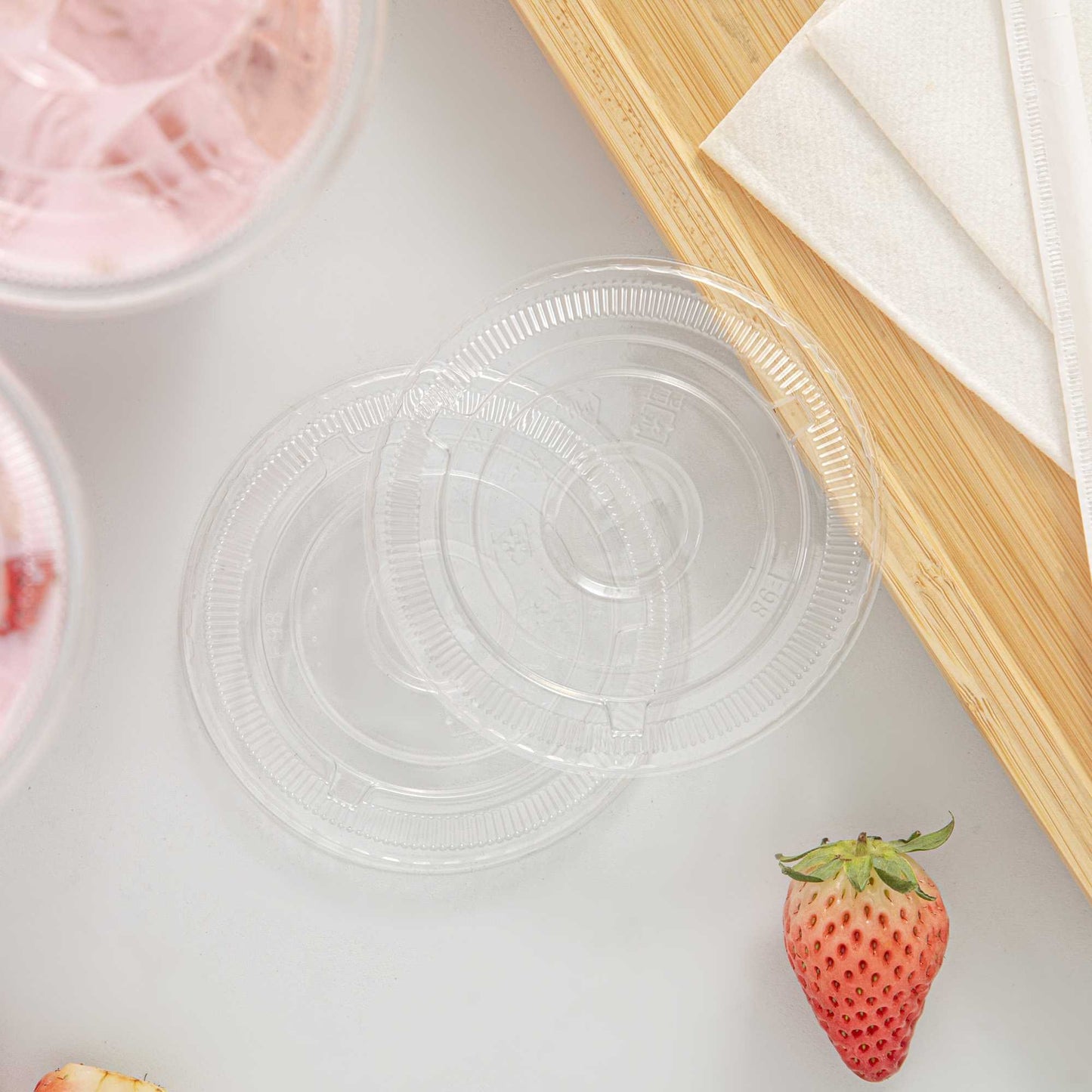 Visage Clear Plastic Flat Straw Lid - Fits 16, 20 and 24 oz - 100 count box