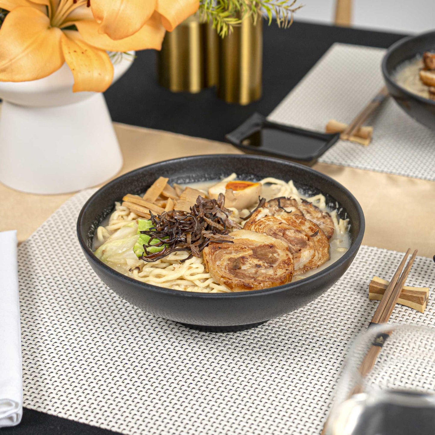 Voga 27 oz Black Melamine Large Bowl - Japonais, Faux Stone, Speckled - 9" x 9" x 2 1/2" - 2 count box