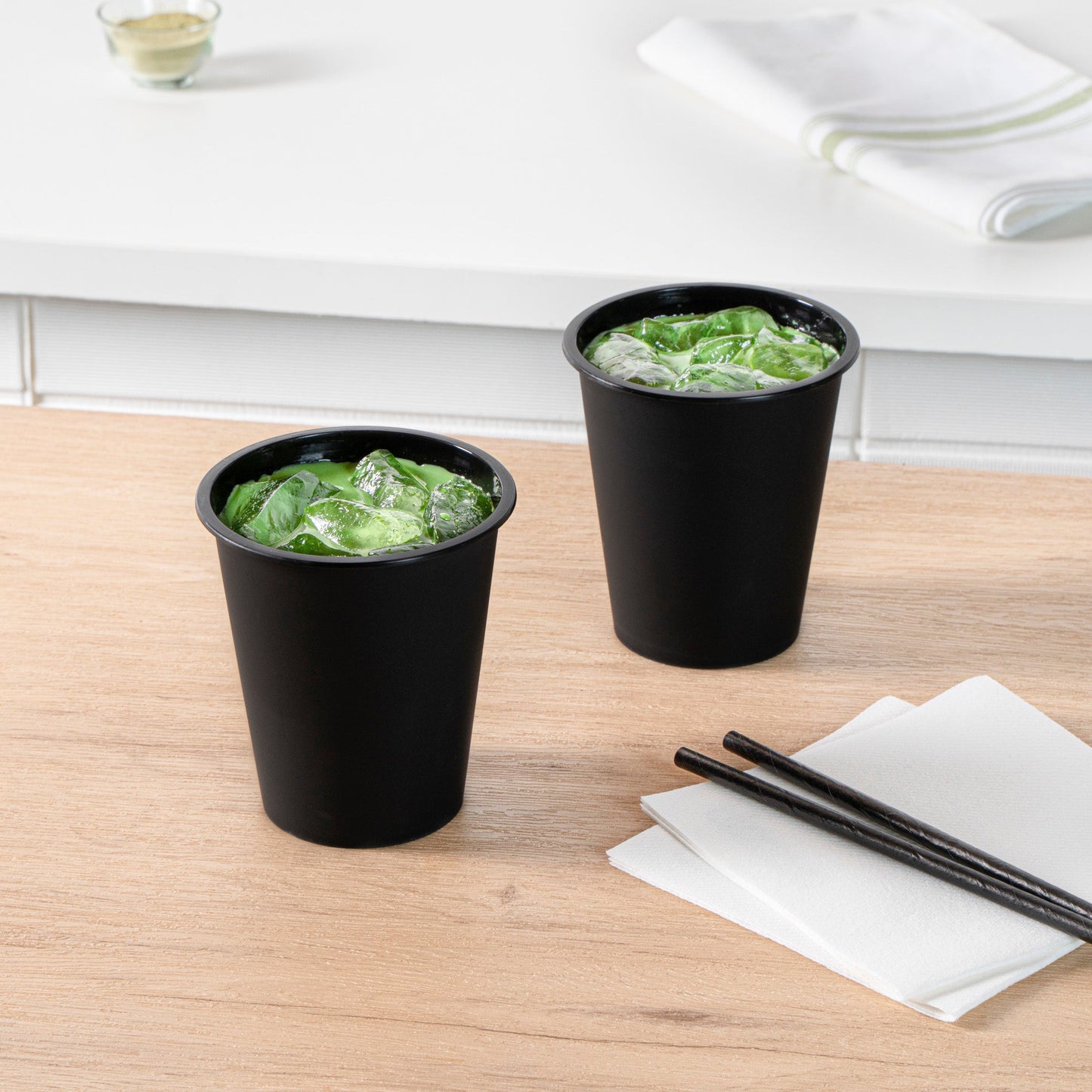 Bev Tek 12 oz Round Matte Black Plastic Hot / Cold Drinking Cup - 3 1/2" x 3 1/2" x 4" - 100 count box