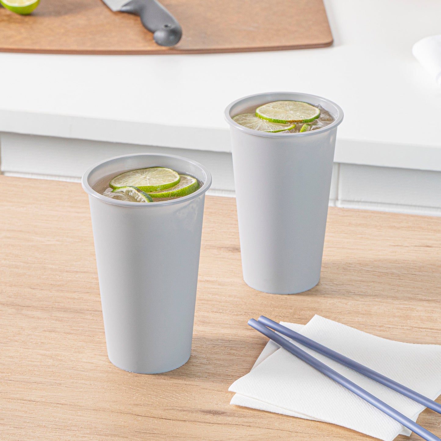 Bev Tek 16 oz Round Matte Gray Plastic Hot / Cold Drinking Cup - 3 1/2" x 3 1/2" x 5 1/4" - 100 count box