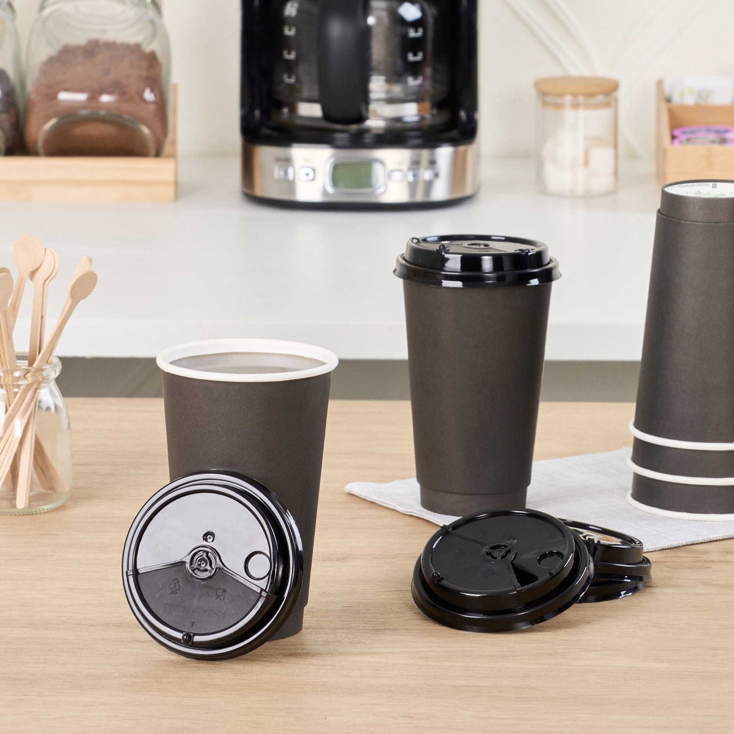 Bev Tek Black Plastic 2-in-1 Straw or Sip Coffee Cup Lid - Fits 8, 12, 16 and 20 oz - 100 count box