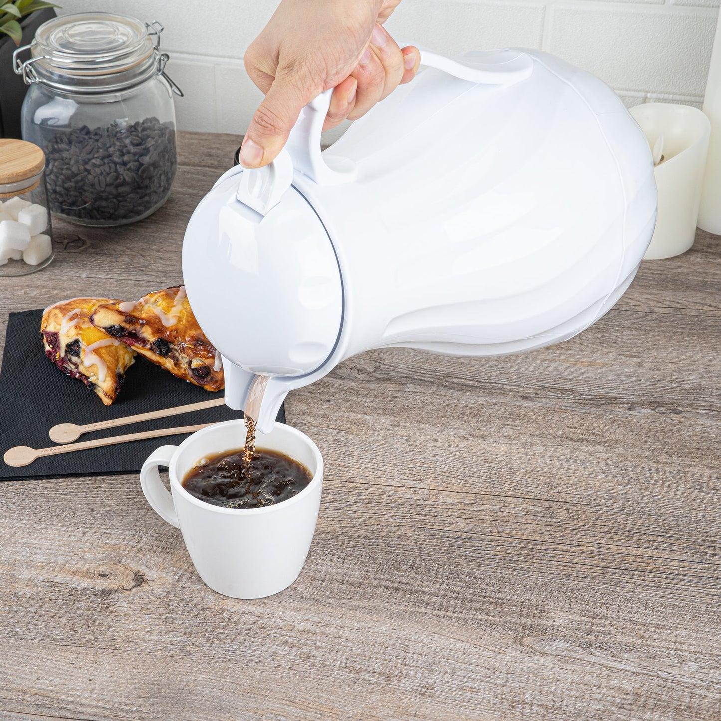 Restpresso 64 oz White Thermal Coffee Carafe / Server - 8 3/4" x 6 1/4" x 11" - 1 count box