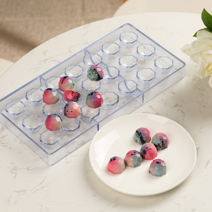 Pastry Tek Polycarbonate Diamond Candy / Chocolate Mold - 21-Compartment - 1 count box