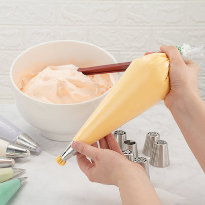 Pastry Tek Clear Plastic Easy Grip Pastry Piping Bag - Recyclable - 18" x 9 1/2" - 100 count box