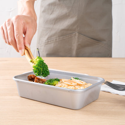 Futura 17 oz Silver Plastic Take Out Container - with Clear Lid, Microwavable - 6 3/4" x 4 1/2" x 2" - 100 count box