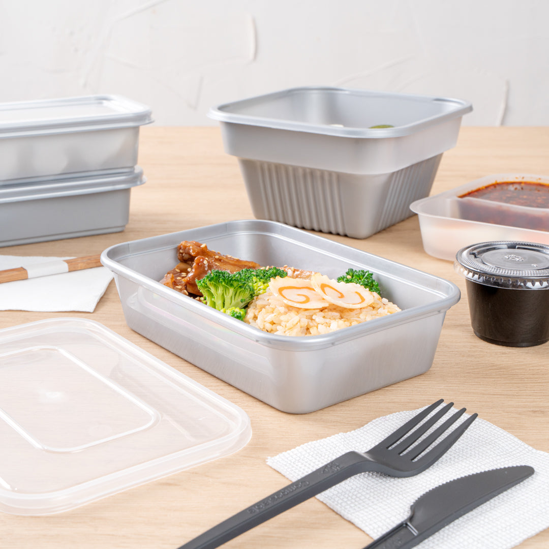 Futura 17 oz Silver Plastic Take Out Container - with Clear Lid, Microwavable - 6 3/4" x 4 1/2" x 2" - 100 count box