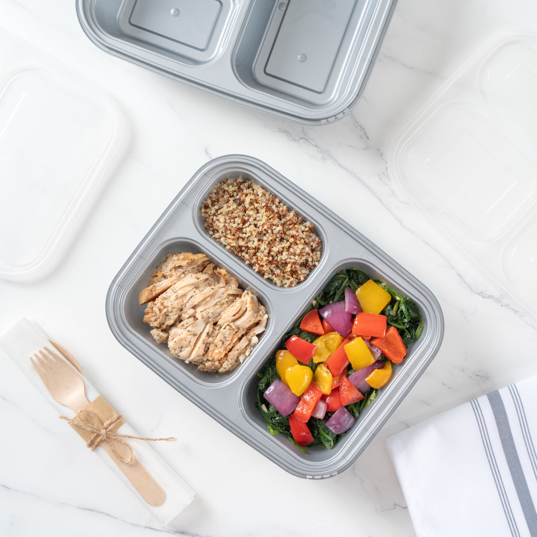 Futura 30 oz Silver Plastic Tamper-Evident 3-Compartment Container - with Clear Lid, Microwavable - 9 1/2" x 7 1/4" x 2" - 100 count box