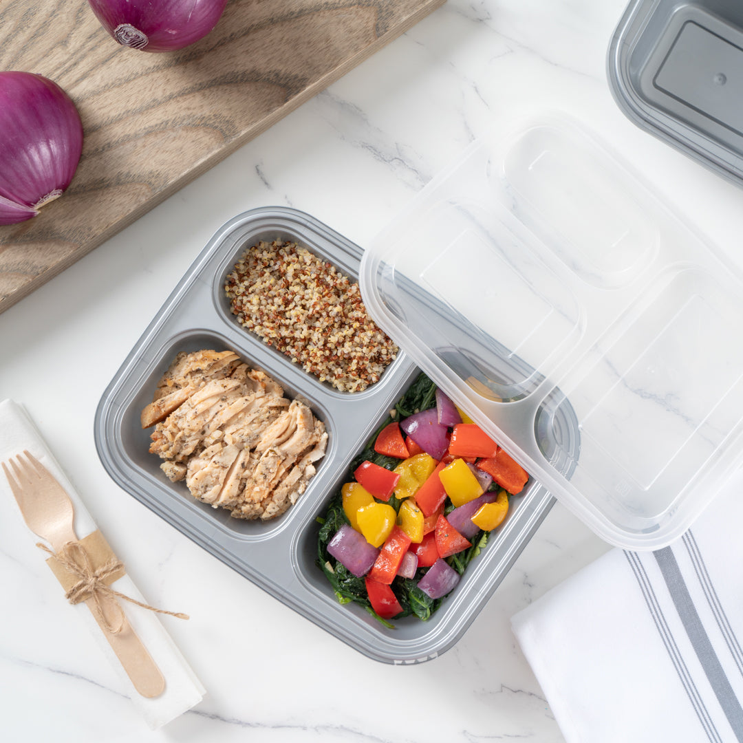Futura 30 oz Silver Plastic Tamper-Evident 3-Compartment Container - with Clear Lid, Microwavable - 9 1/2" x 7 1/4" x 2" - 100 count box