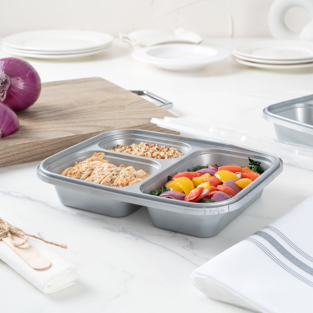 Futura 30 oz Silver Plastic Tamper-Evident 3-Compartment Container - with Clear Lid, Microwavable - 9 1/2" x 7 1/4" x 2" - 100 count box