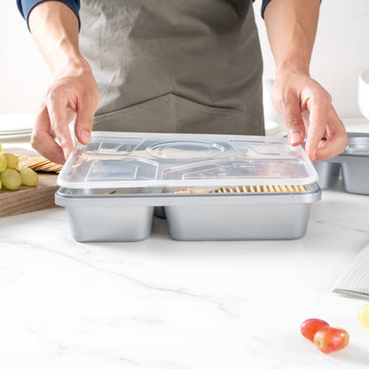 Futura 63 oz Silver Plastic Tamper-Evident 5-Compartment Container - with Clear Lid, Microwavable - 10 1/2" x 7 3/4" x 2" - 100 count box