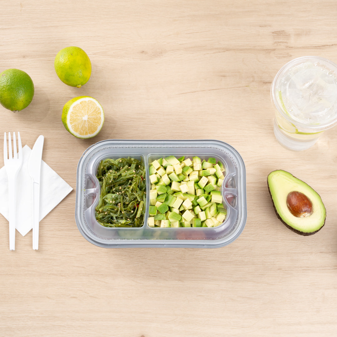 Futura 17 oz Clear Plastic 2-Compartment Insert Tray - Fits 46 oz Container, Microwavable - 100 count box