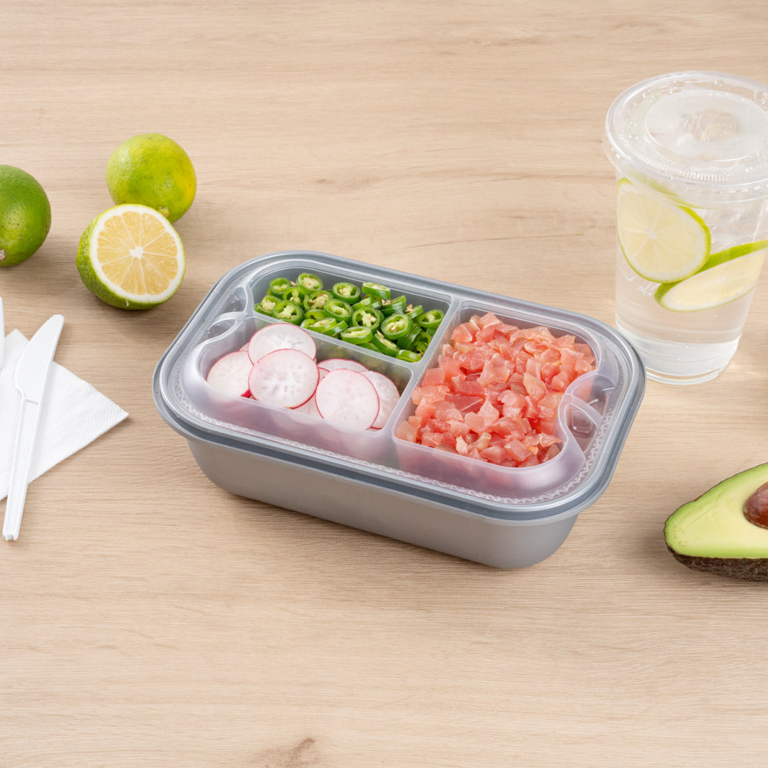 Futura 17 oz Clear Plastic 3-Compartment Insert Tray - Fits 46 oz Container, Microwavable - 100 count box