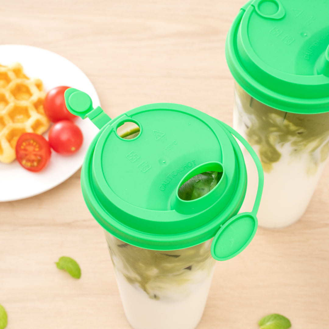 Bev Tek Green Plastic 2-in-1 Straw or Sippy Cup Lid - with Two Plugs, Fits 12, 16 and 24 oz - 500 count box