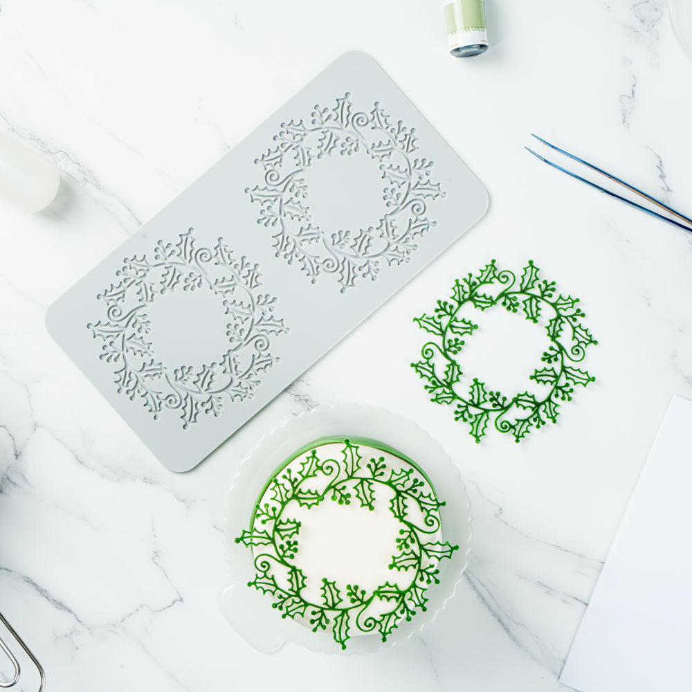 Pastry Tek Gray Silicone Autumn Leaf Halo Fondant Impression Mat - 1 count box