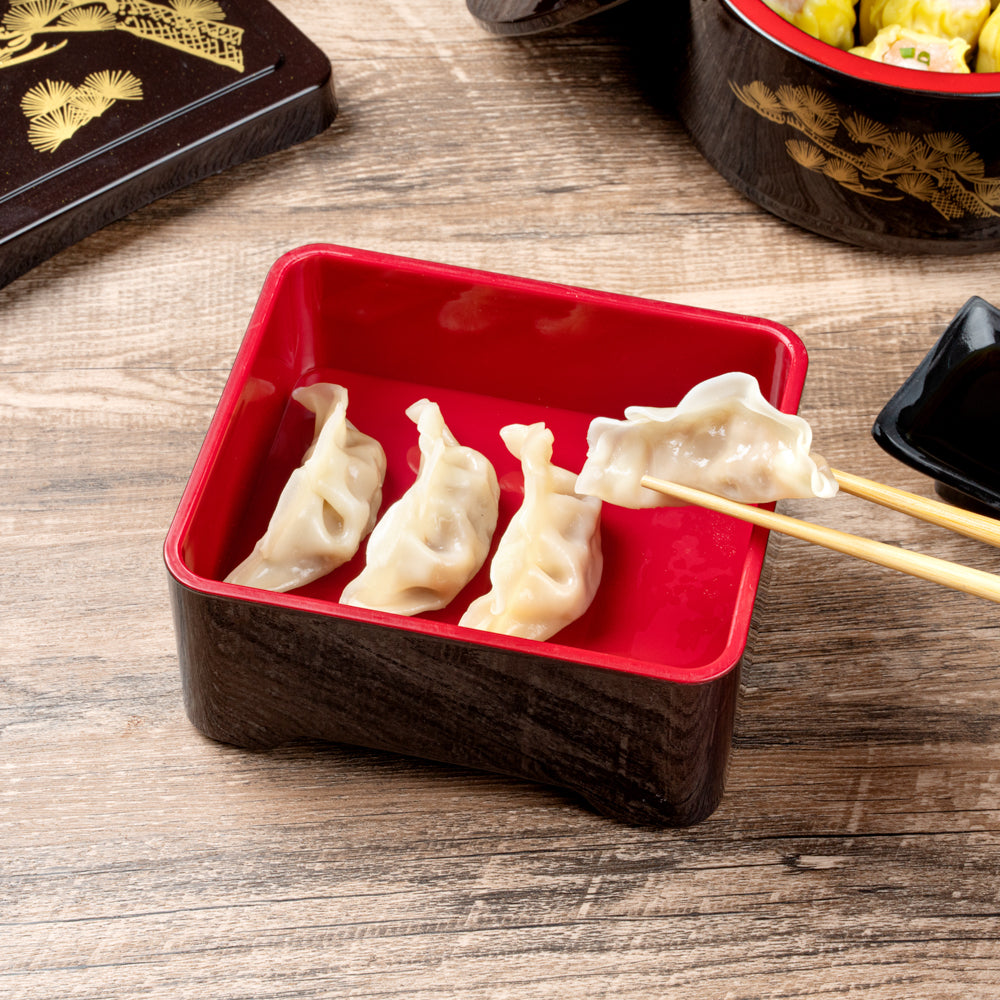 Bento Tek Black and Red Japanese Style Unagi Bento Box - 6 1/2" x 5 3/4" x 3 1/4" - 1 count box