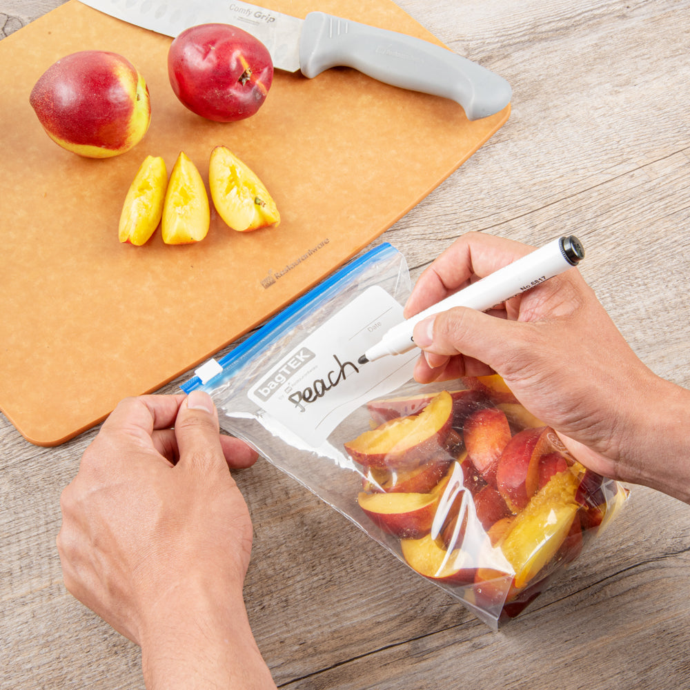 Bag Tek 1 qt Clear Plastic Slider Freezer Bag - Expandable Bottom, Write-On Label, BPA-Free - 6" x 2 1/4" x 8" - 1000 count box