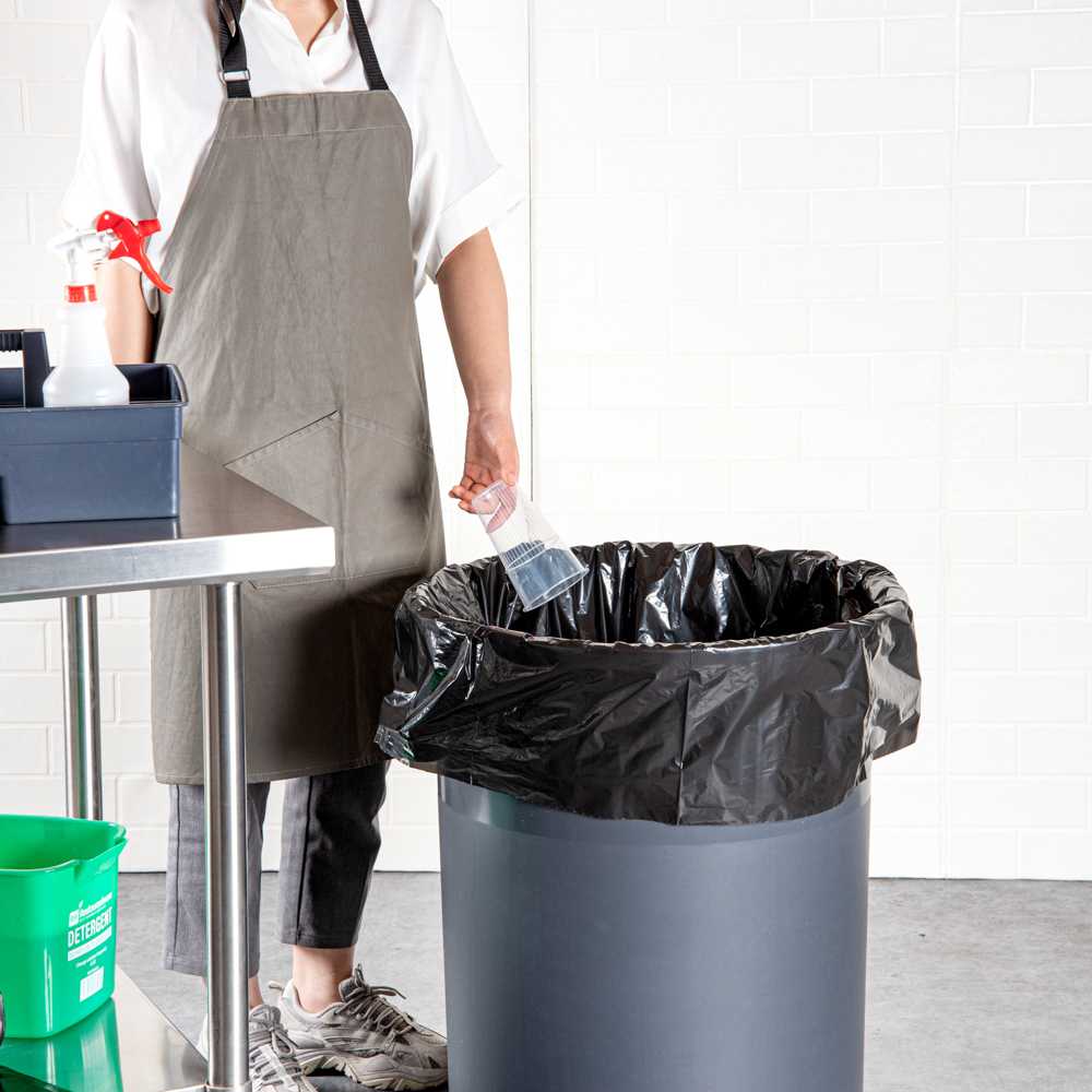 RW Clean 55 gal Black Plastic Trash Can Liner - Light-Duty, 1 mil - 100 count box