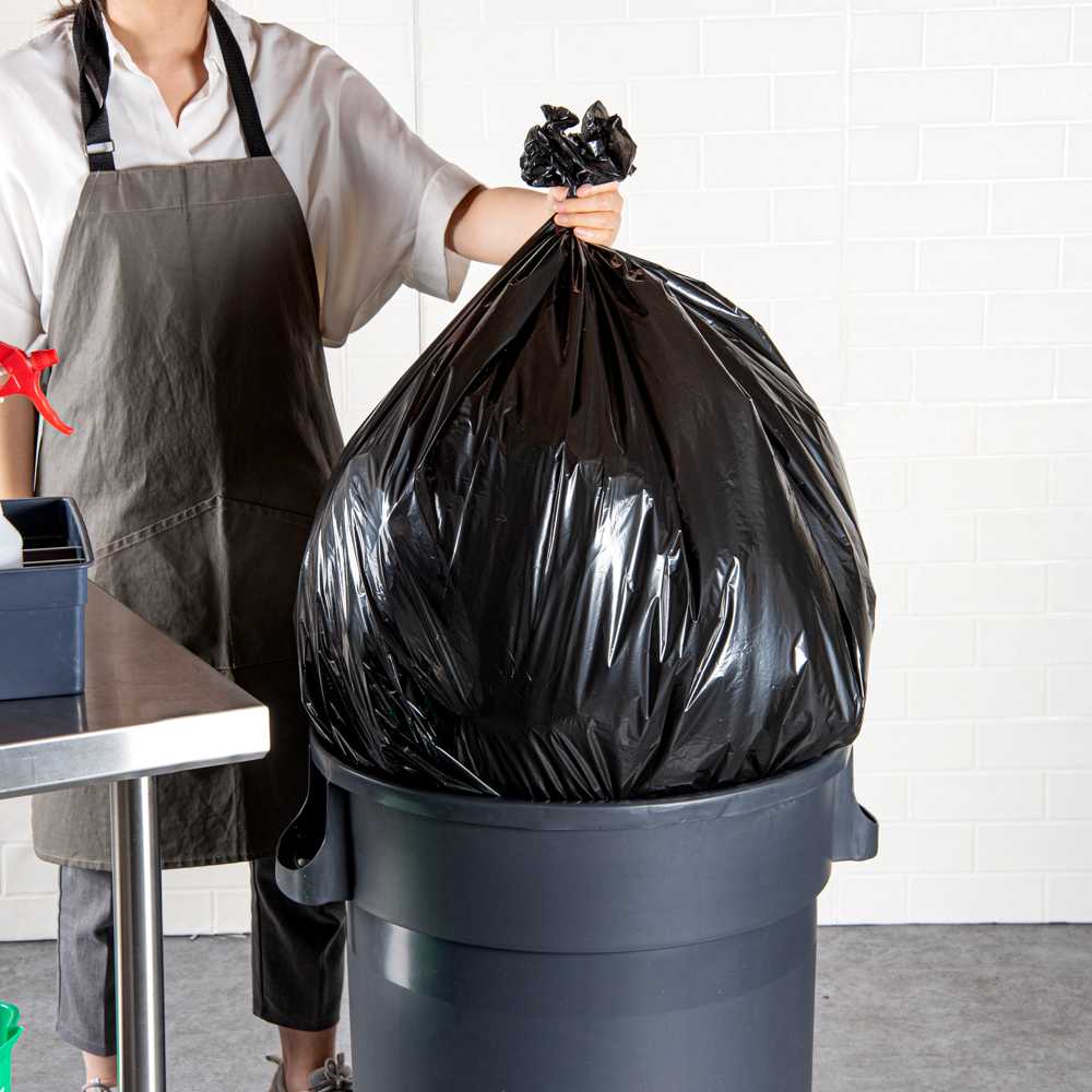 RW Clean 55 gal Black Plastic Trash Can Liner - Light-Duty, 1 mil - 100 count box