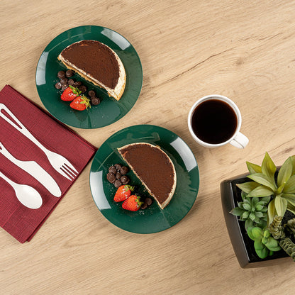 Moderna Round Forest Green Plastic Plate - 7 1/2" x 7 1/2" x 1/2" - 40 count box