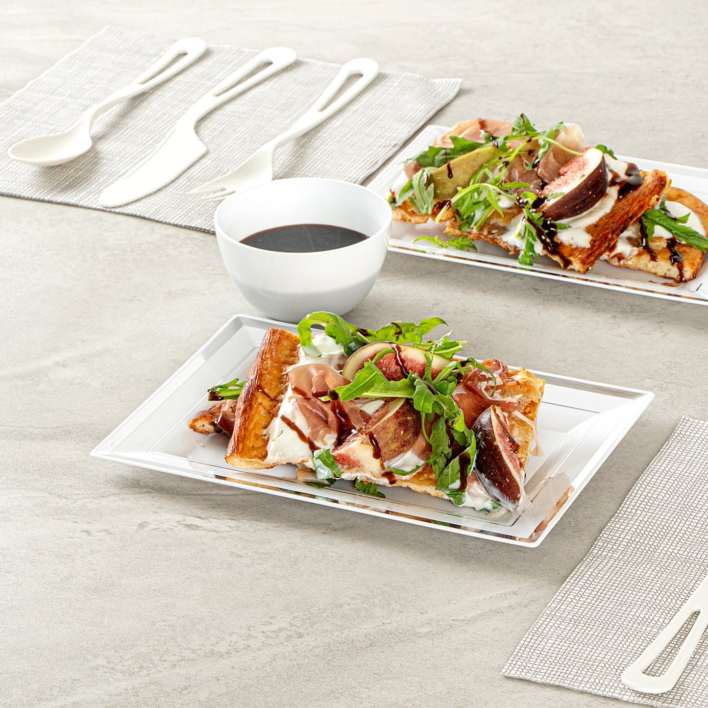 Moderna Rectangle White Plastic Silver-Rimmed Plate - 7 1/2" x 5 1/4" x 1/2" - 10 count box