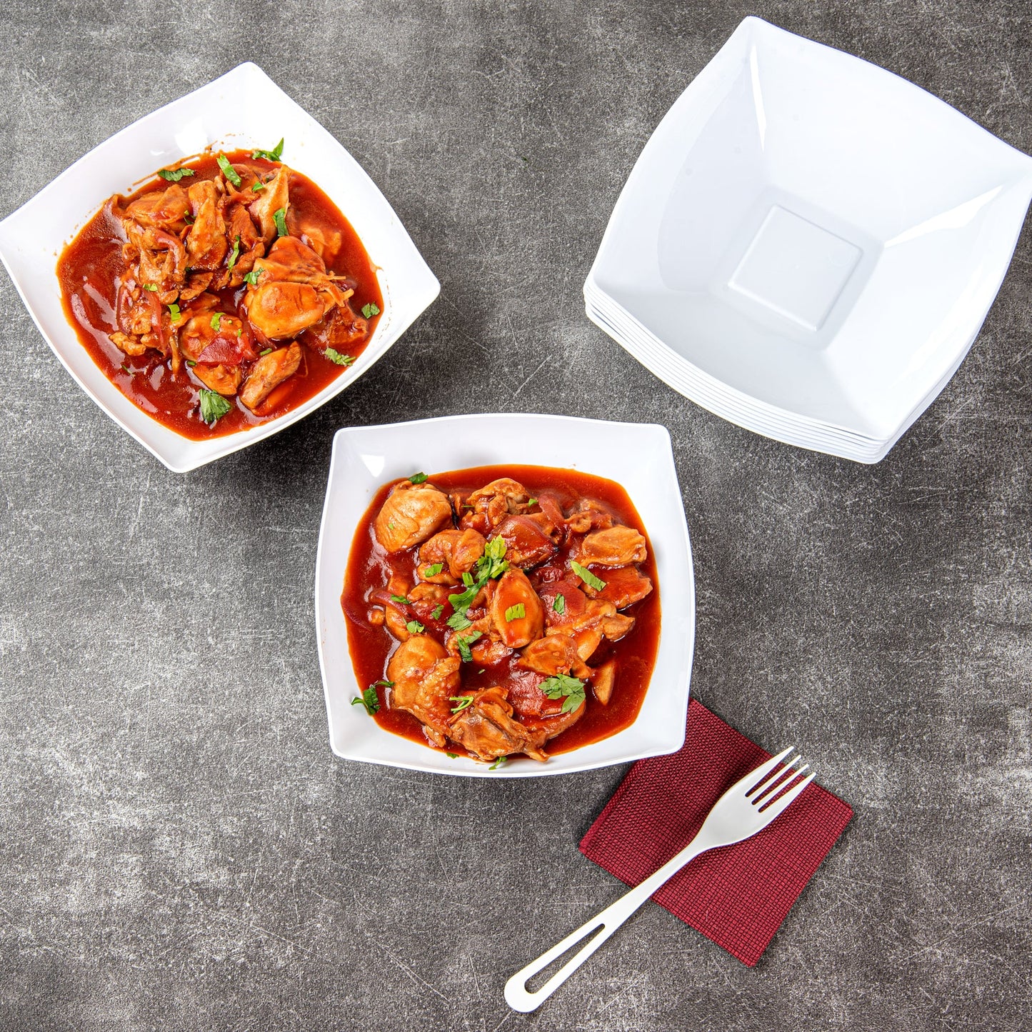 Moderna 32 oz Square White Plastic Bowl - 7 3/4" x 7 3/4" x 2 1/4" - 10 count box
