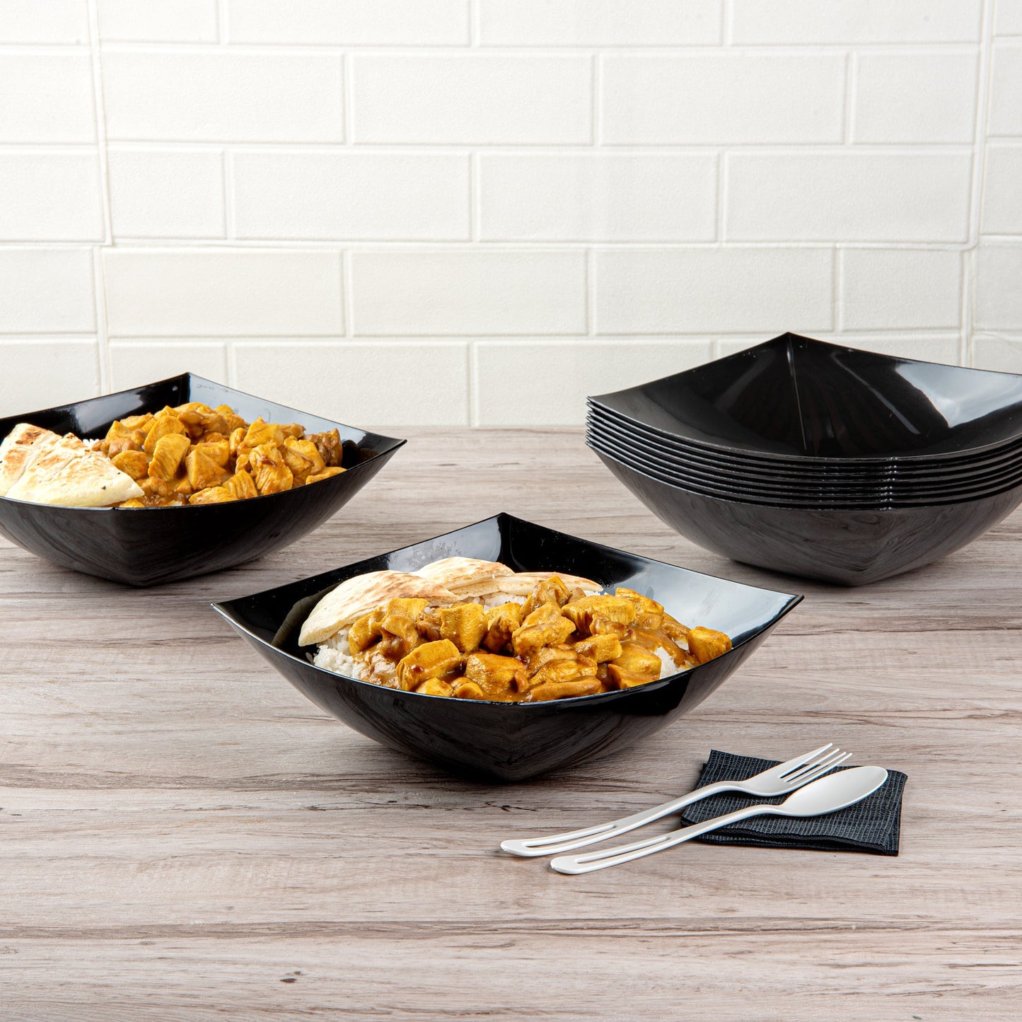 Moderna 64 oz Square Black Plastic Serving Bowl - 9 3/4" x 9 3/4" x 3" - 10 count box