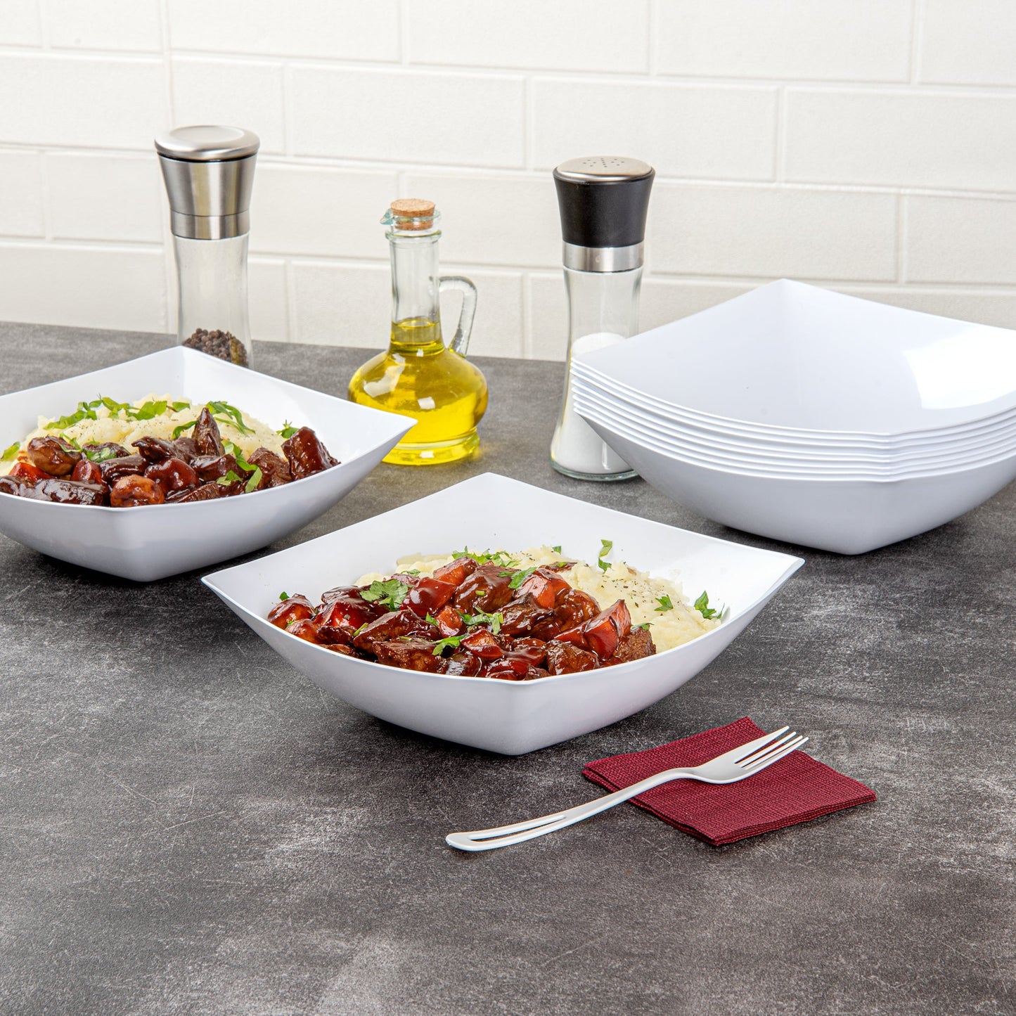 Moderna 64 oz Square White Plastic Serving Bowl - 9 3/4" x 9 3/4" x 3" - 100 count box