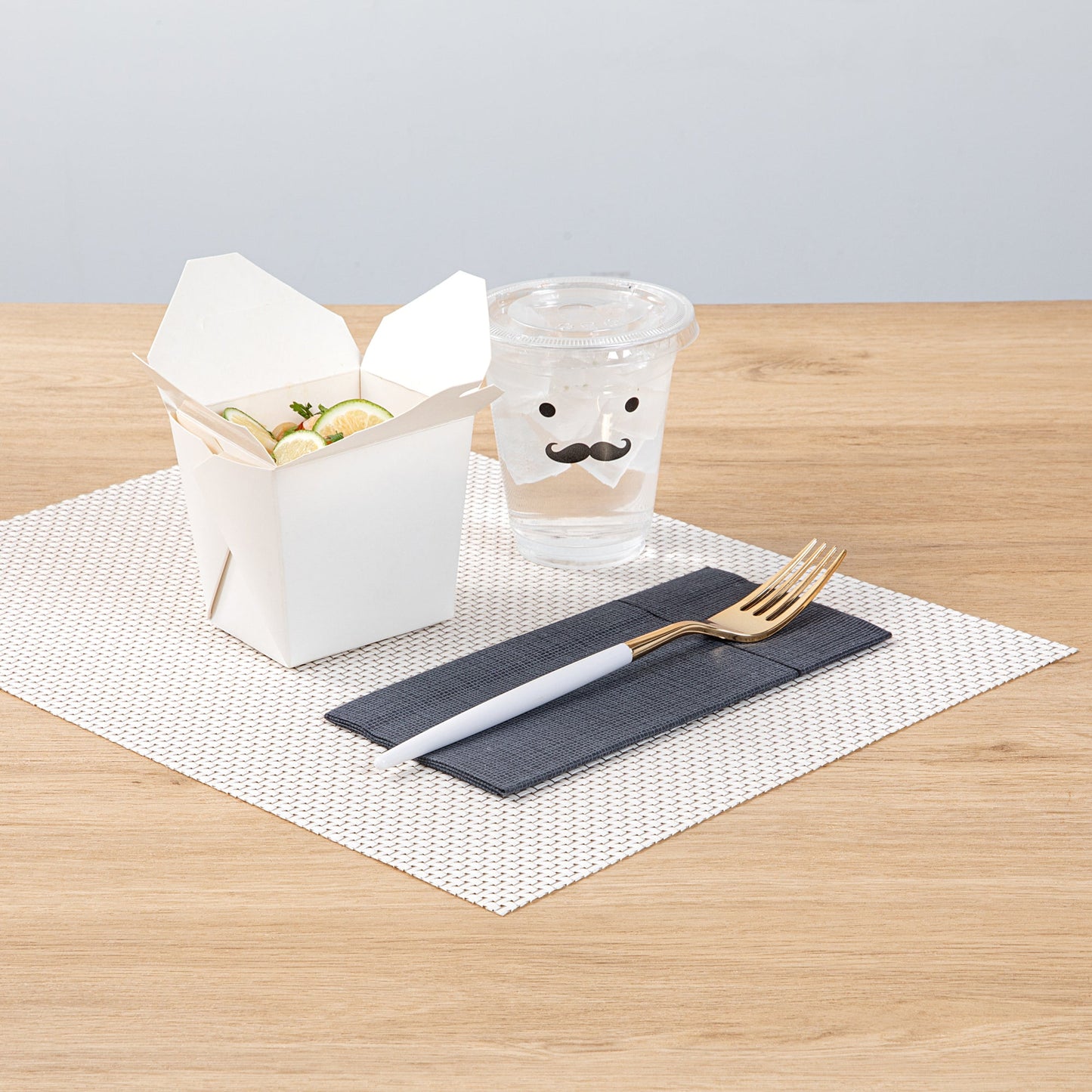Moderna Gold Plastic Fork - with White Handle - 7 1/2" - 50 count box