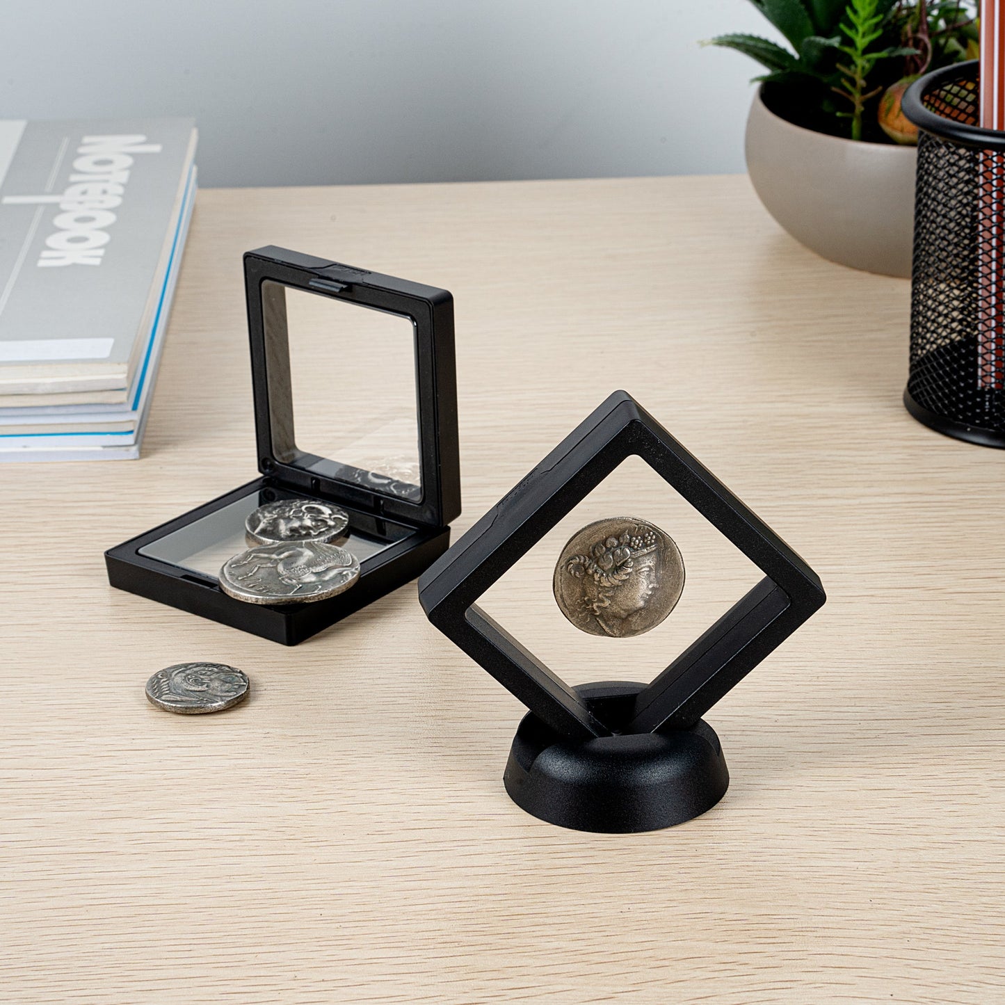 Display Tek Square Black Plastic 3D Floating Display Case - 2 3/4" x 2 3/4" x 3/4" - 10 count box